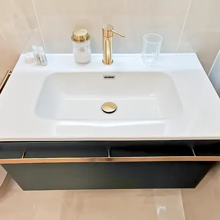 Lamure Luxury * Μπάρι